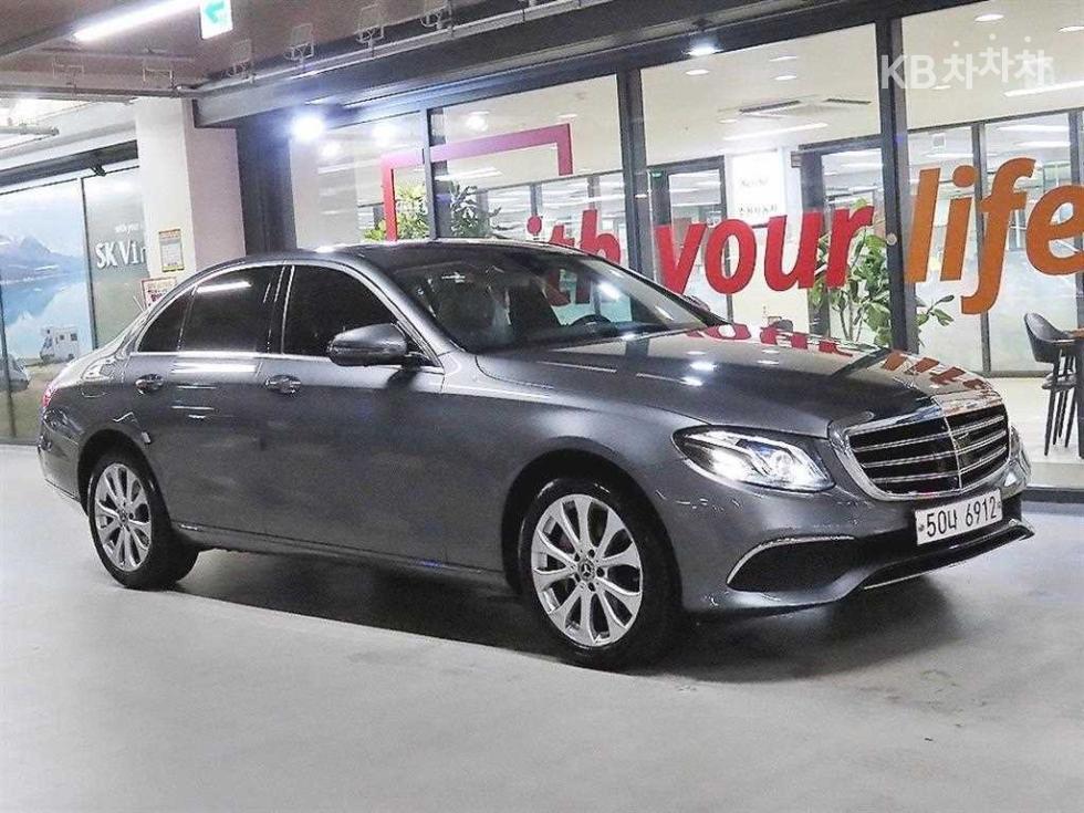 مرسيدس E-Class