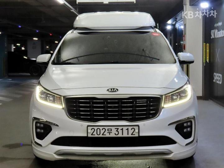 Kia Carnival — miniaturë 2