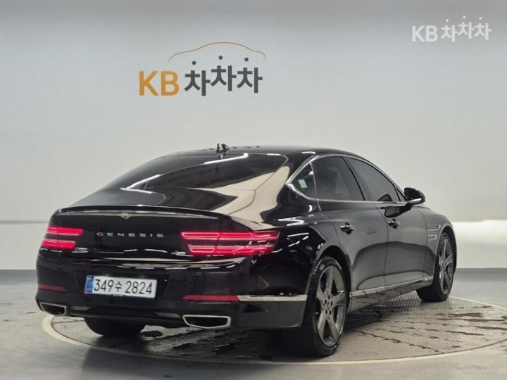 Genesis G80 — miniaturë 3