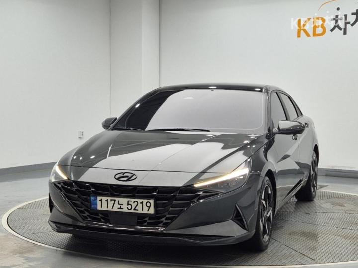 Hyundai Elantra 1.6 가솔린 모던 — foto 1