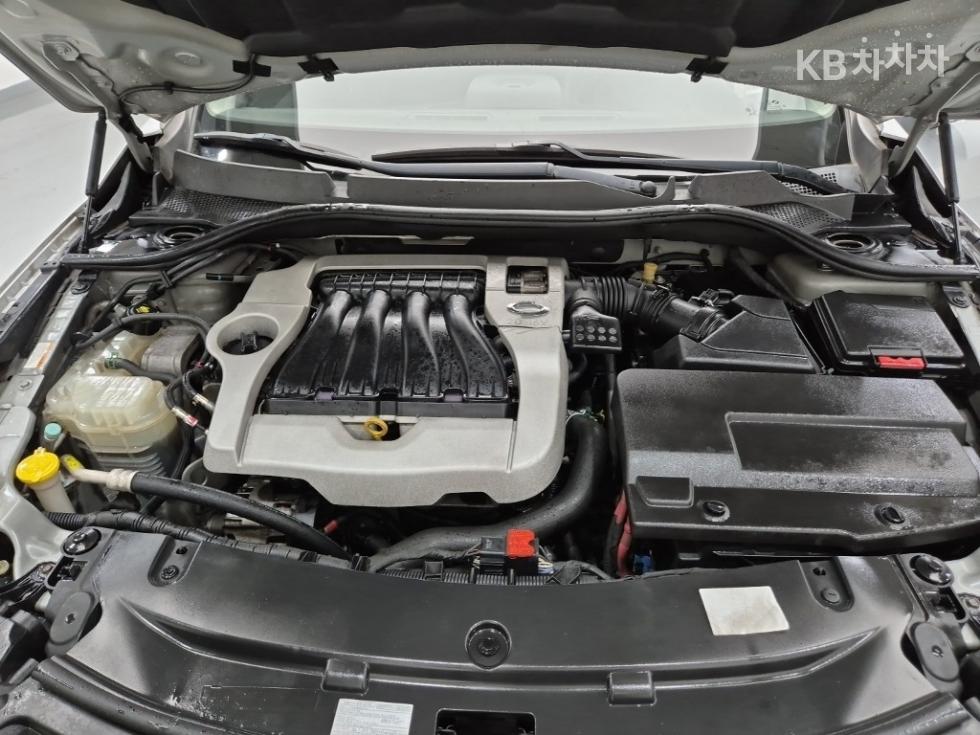 Renault SM5 — miniaturë 5
