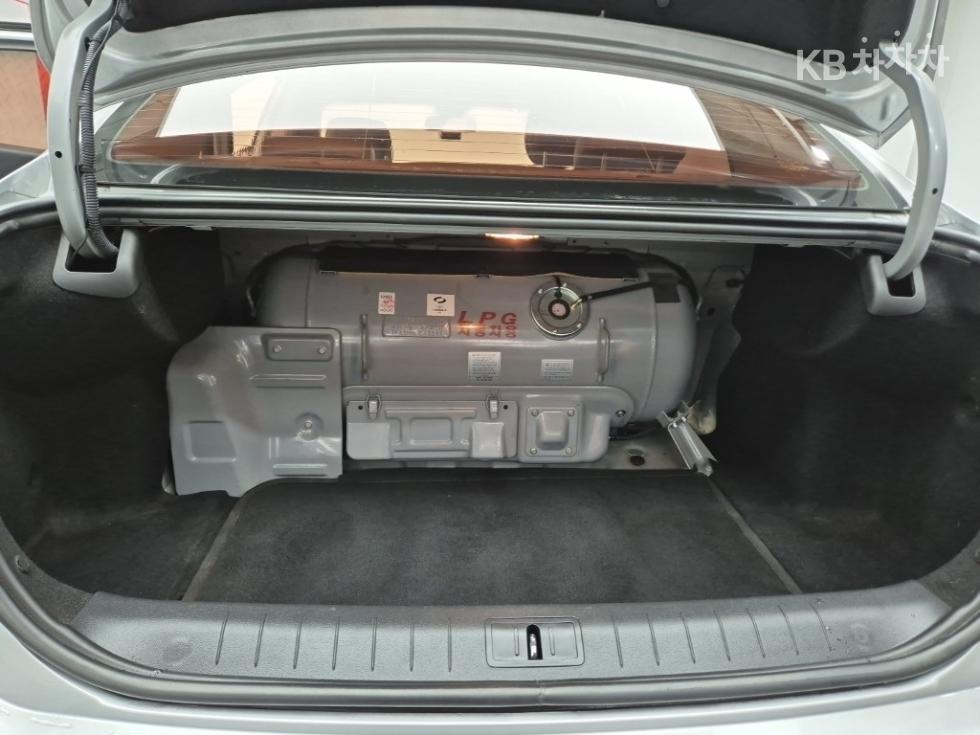 Renault SM5 — miniaturë 18