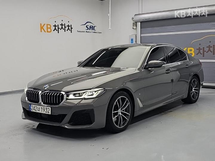 BMW 5er 520i m sport — foto 1