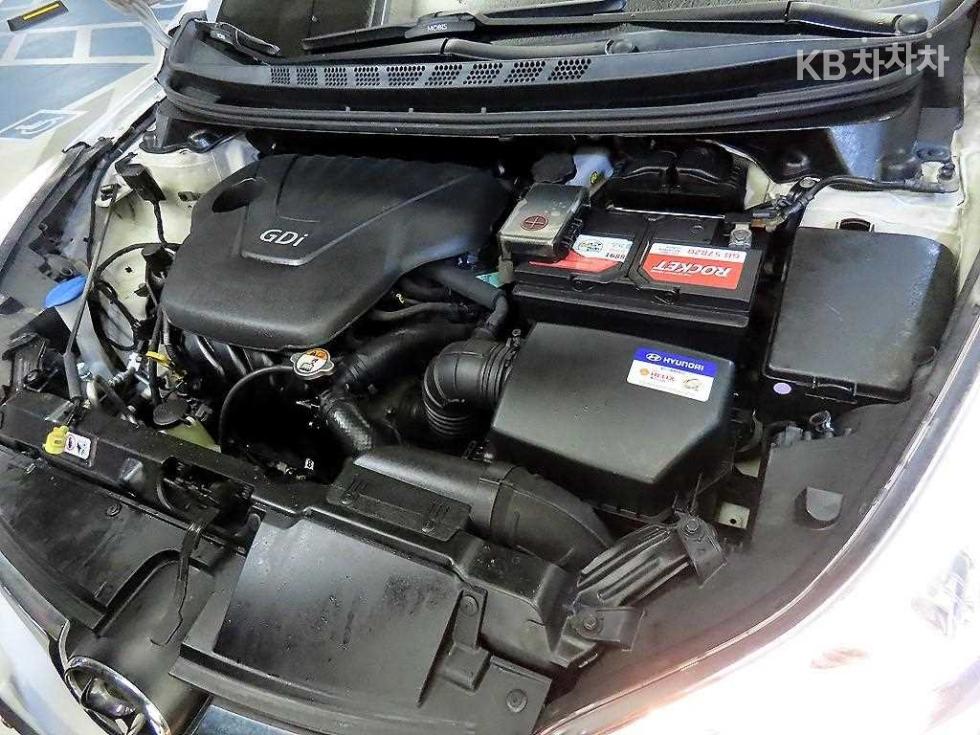Hyundai Avante — miniaturë 19