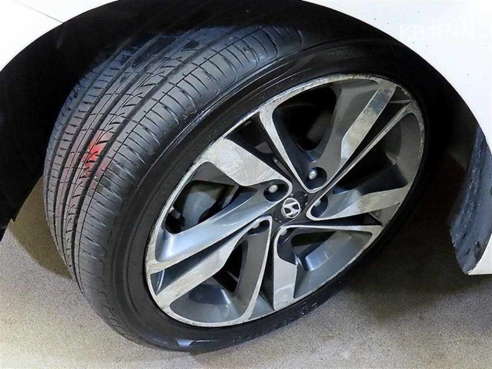 Hyundai Avante — miniaturë 20