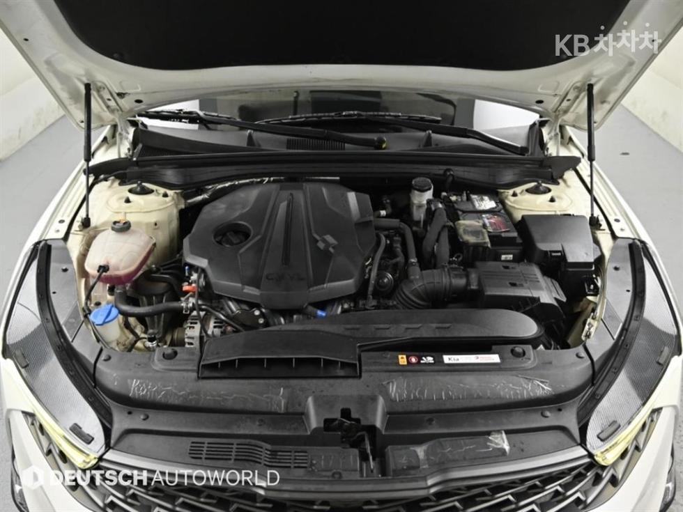 Kia K5 — miniaturë 6