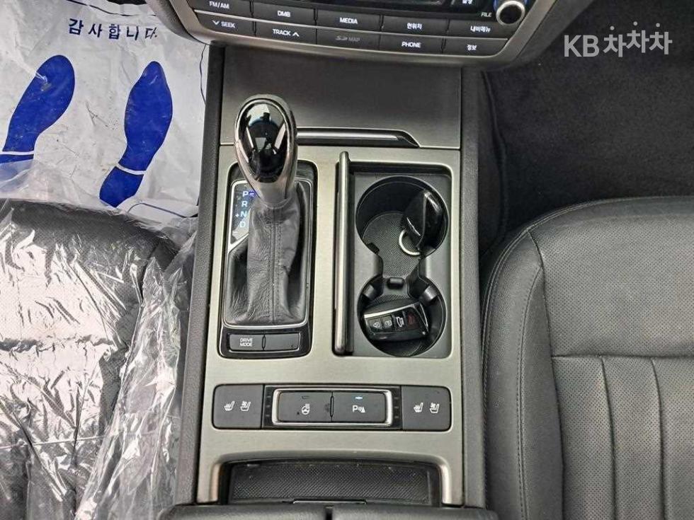 Hyundai Genesis — miniaturë 14