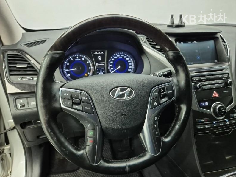 Hyundai Grandeur — miniaturë 9