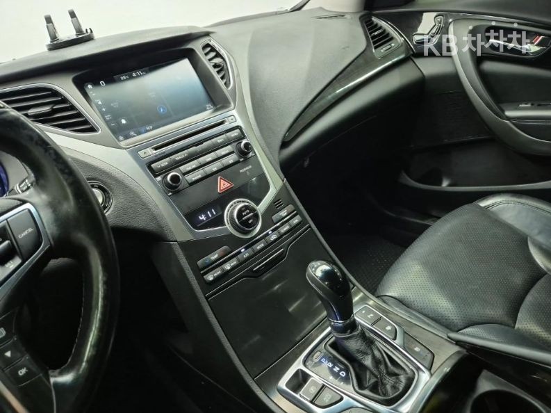 Hyundai Grandeur — miniaturë 10
