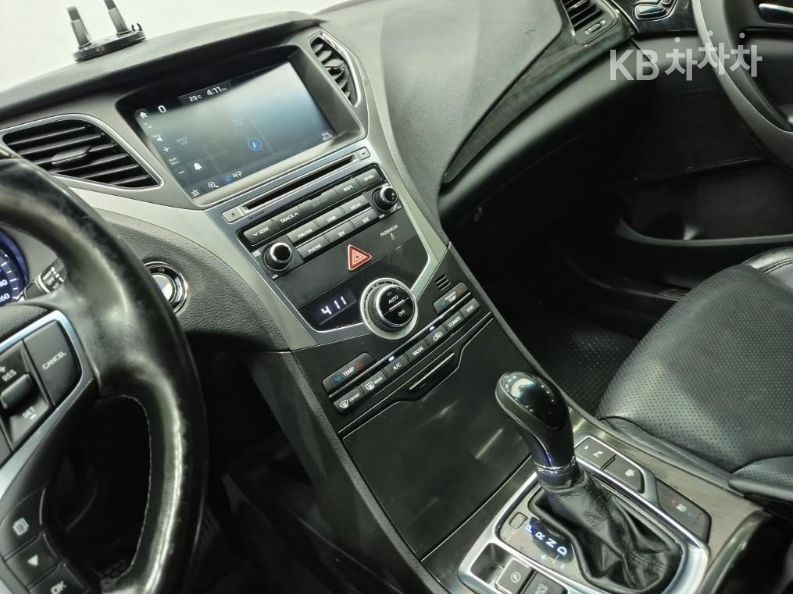 Hyundai Grandeur — miniaturë 16