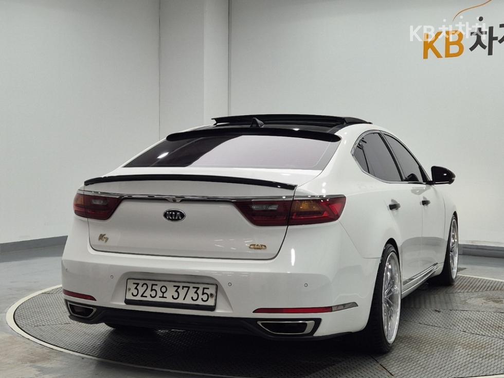 Kia K7 — miniaturë 3