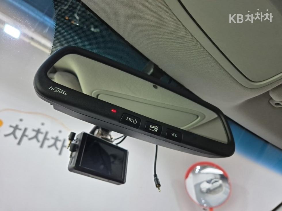 Kia K7 — miniaturë 17