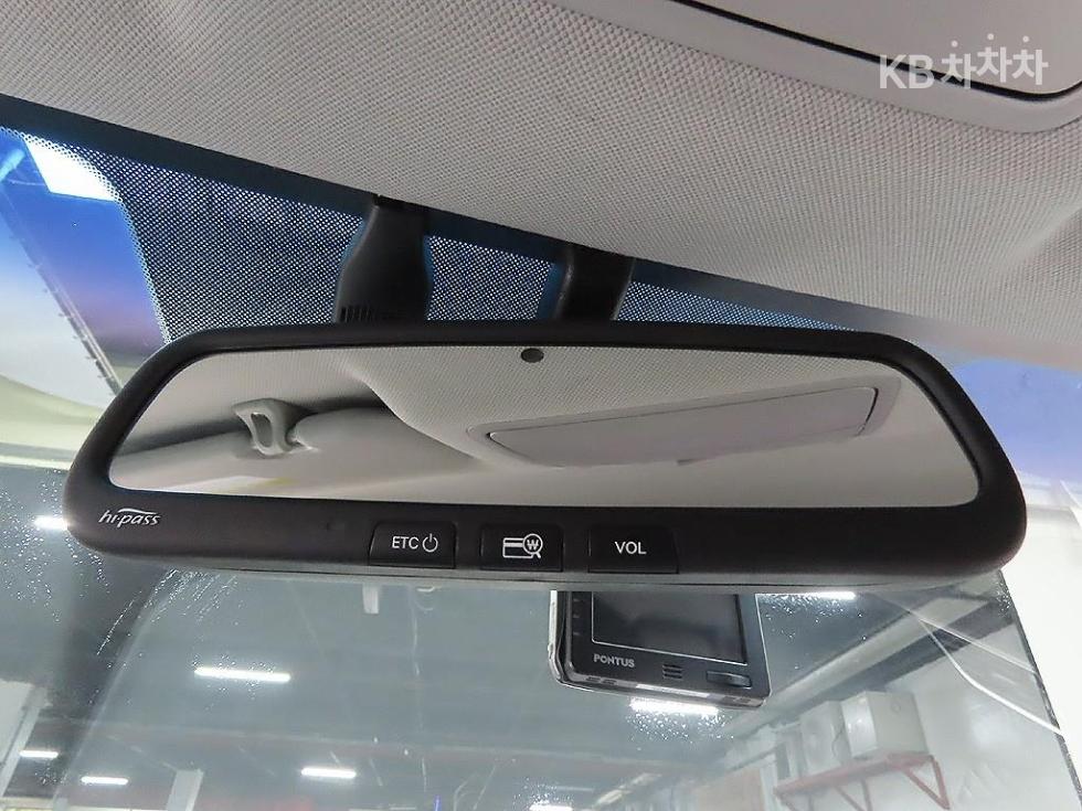 Hyundai Avante — miniaturë 18