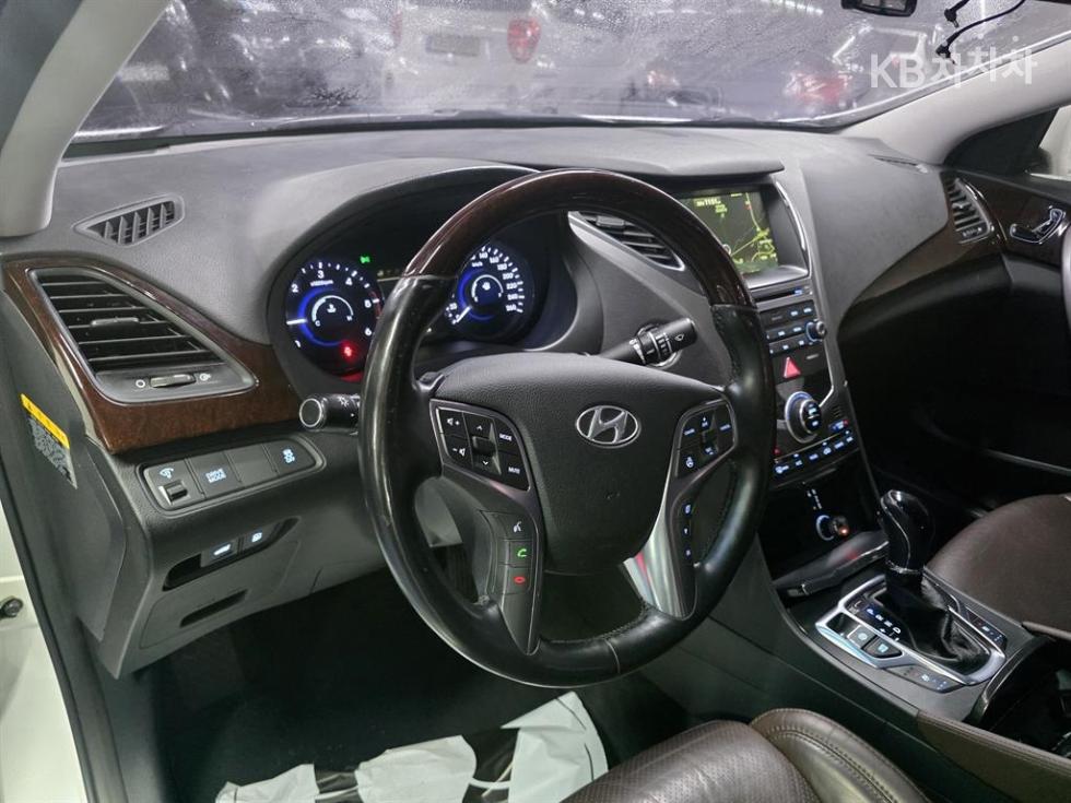 Hyundai Grandeur — miniaturë 10