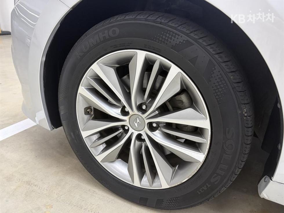 Hyundai Grandeur — miniaturë 16