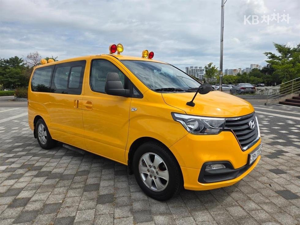 Hyundai Starex — miniaturë 3