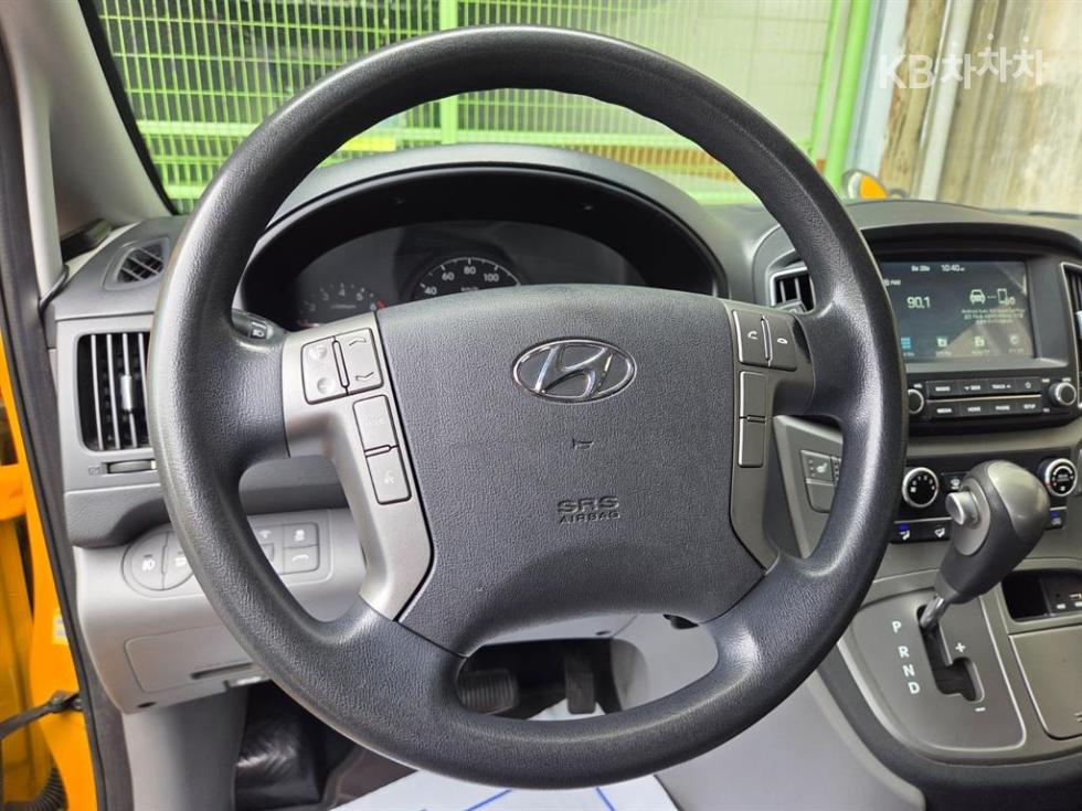 Hyundai Starex — miniaturë 13