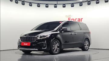 Kia Carnival 9-Seater Noblesse — foto 1