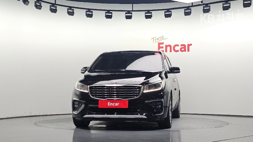 Kia Carnival — miniaturë 3