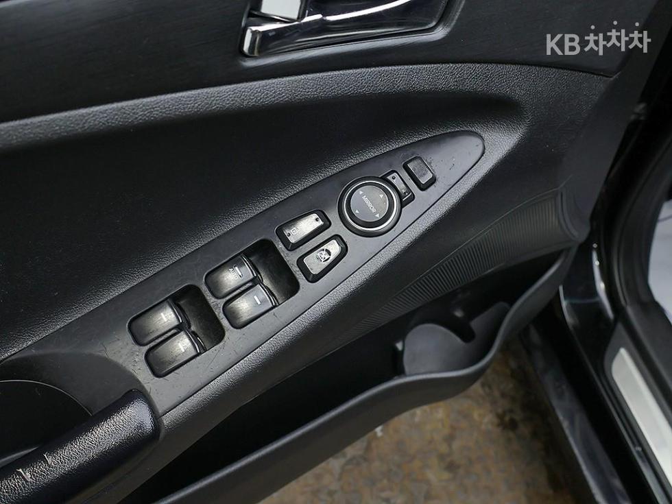Hyundai Sonata — miniaturë 18