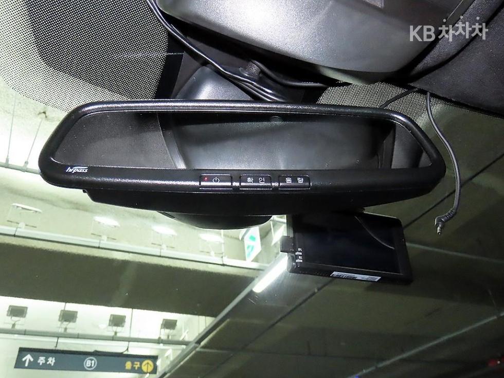 Renault SM6 — miniaturë 17