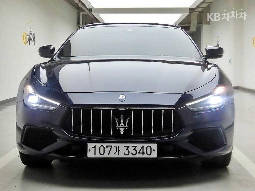 Maserati Гибли