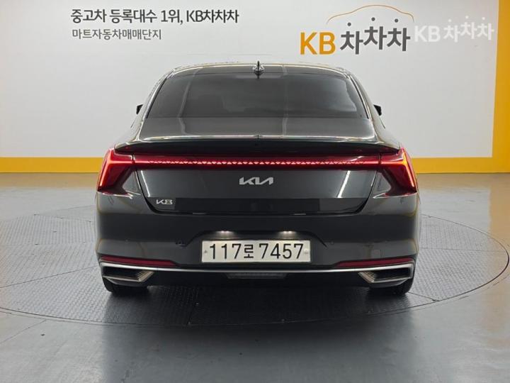 Kia K8 — miniaturë 3