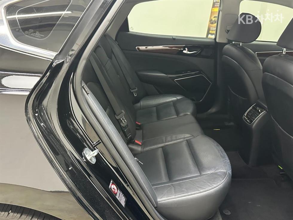 Kia K7 — miniaturë 8