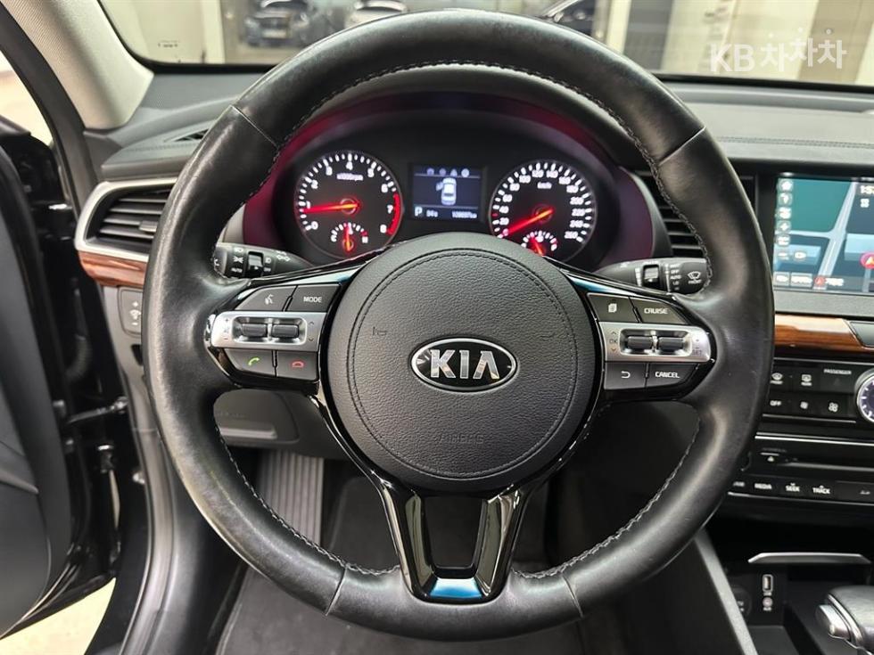Kia K7 — miniaturë 11