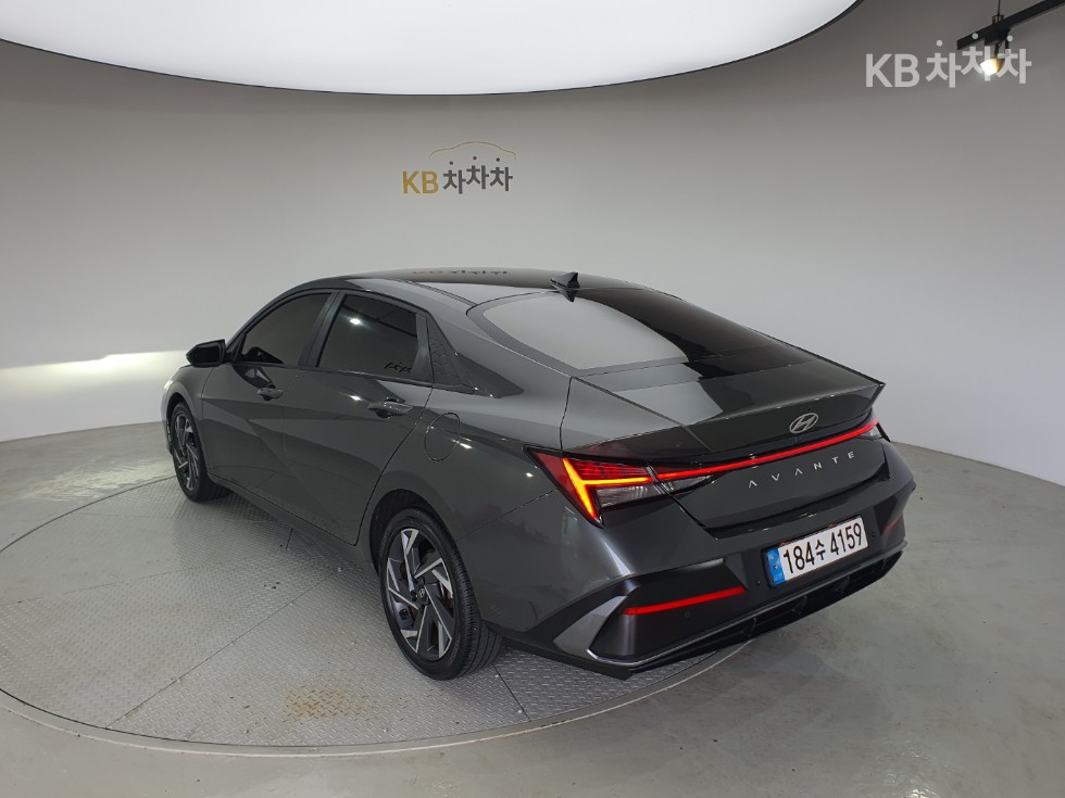 Hyundai Avante — miniaturë 9