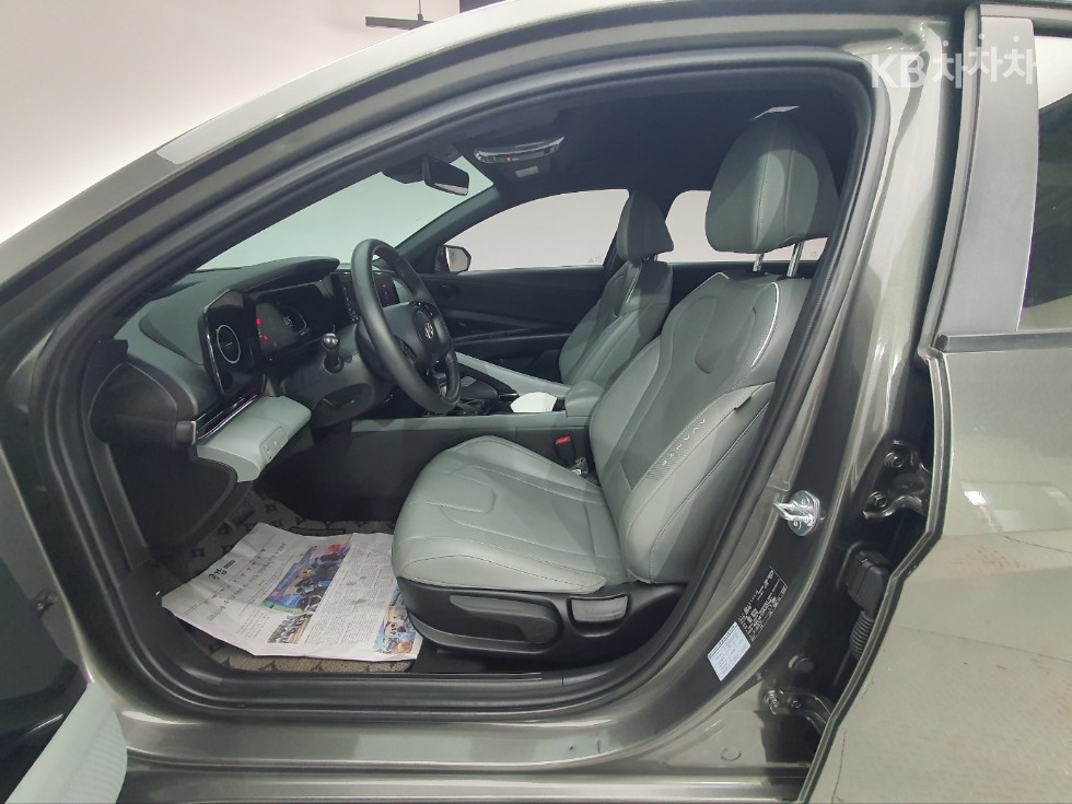 Hyundai Avante — miniaturë 12