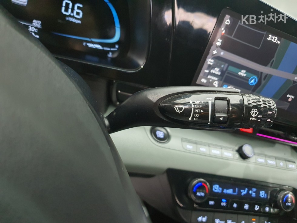 Hyundai Avante — miniaturë 18