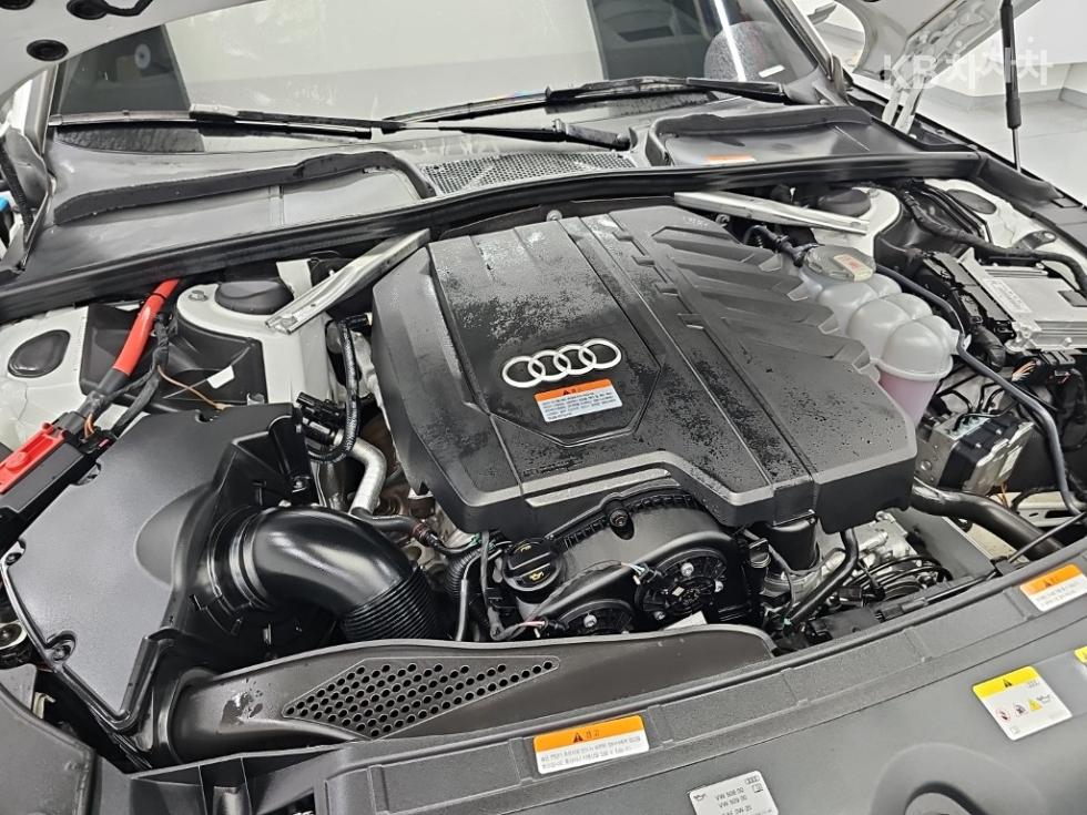 Audi A4 — miniaturë 5