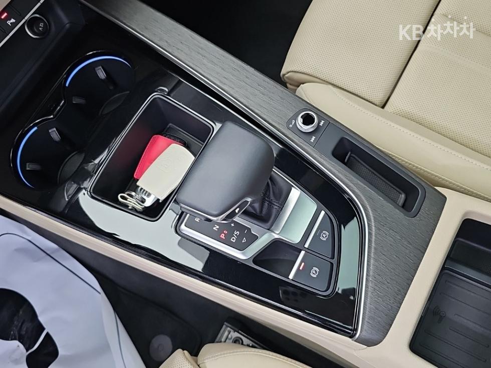 Audi A4 — miniaturë 8
