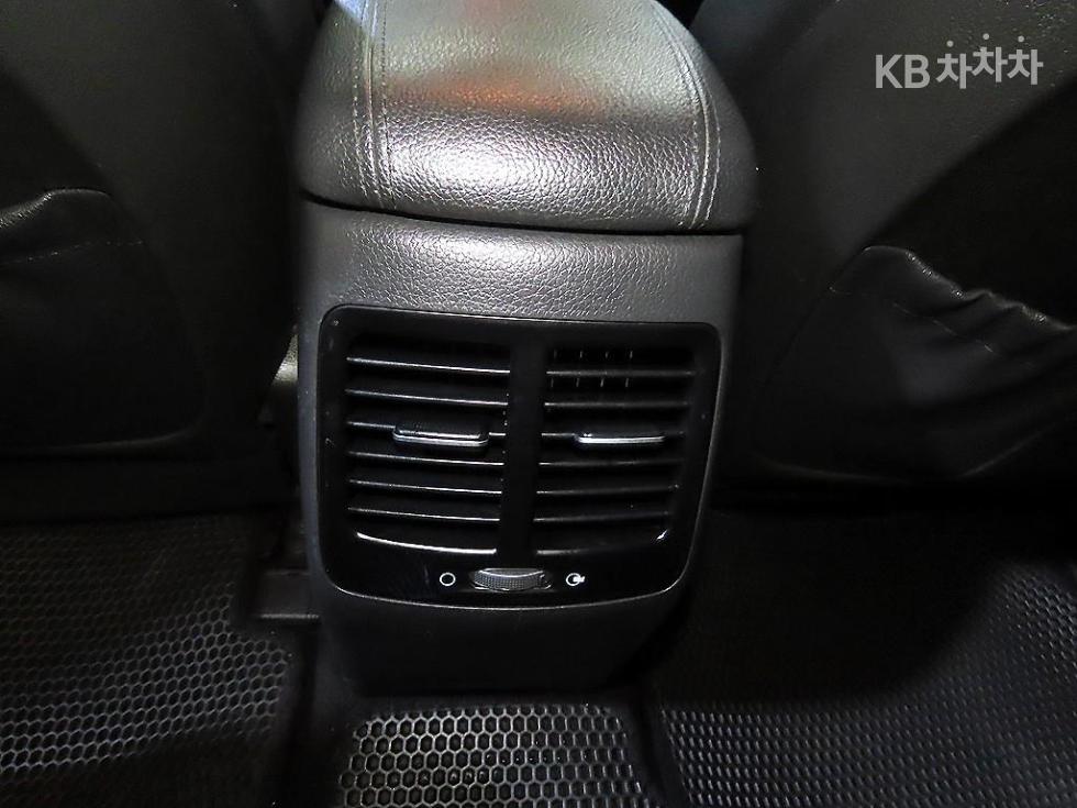 Kia K5 — miniaturë 18