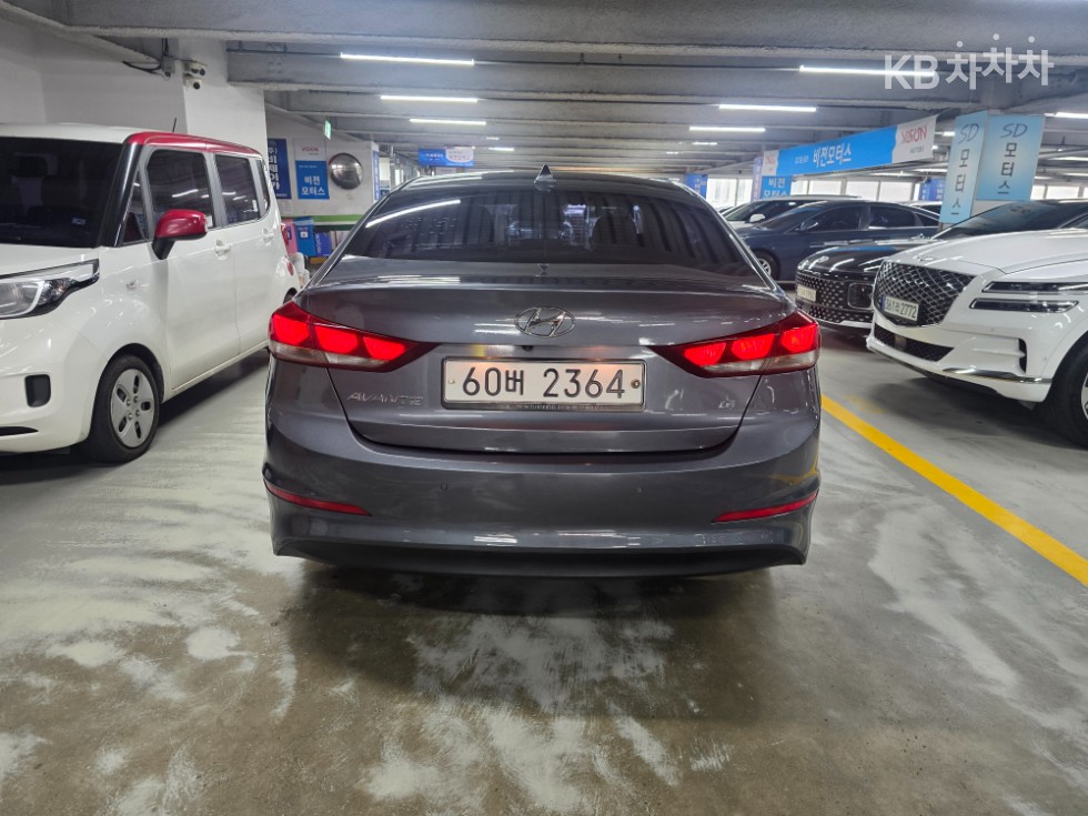 Hyundai Avante — miniaturë 6