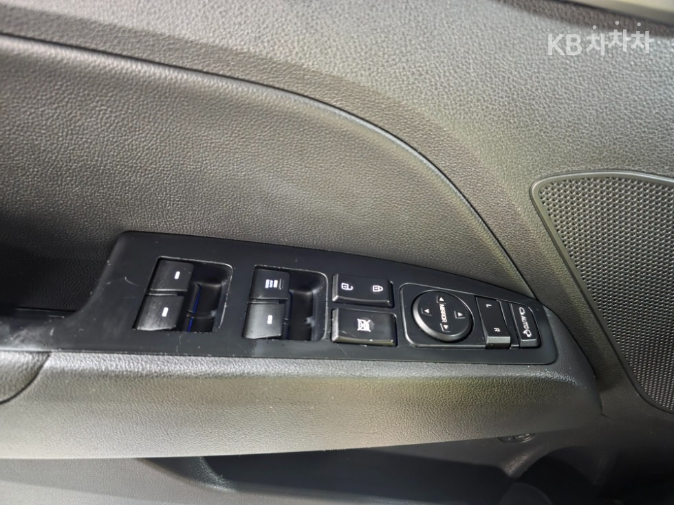 Hyundai Avante — miniaturë 20
