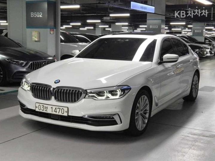 BMW 5er 520d Luxury Plus — foto 1