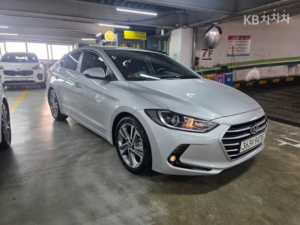 Hyundai Avante — miniaturë 3