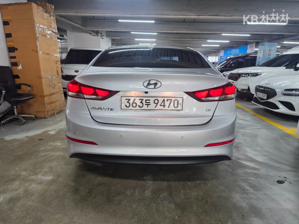 Hyundai Avante — miniaturë 6
