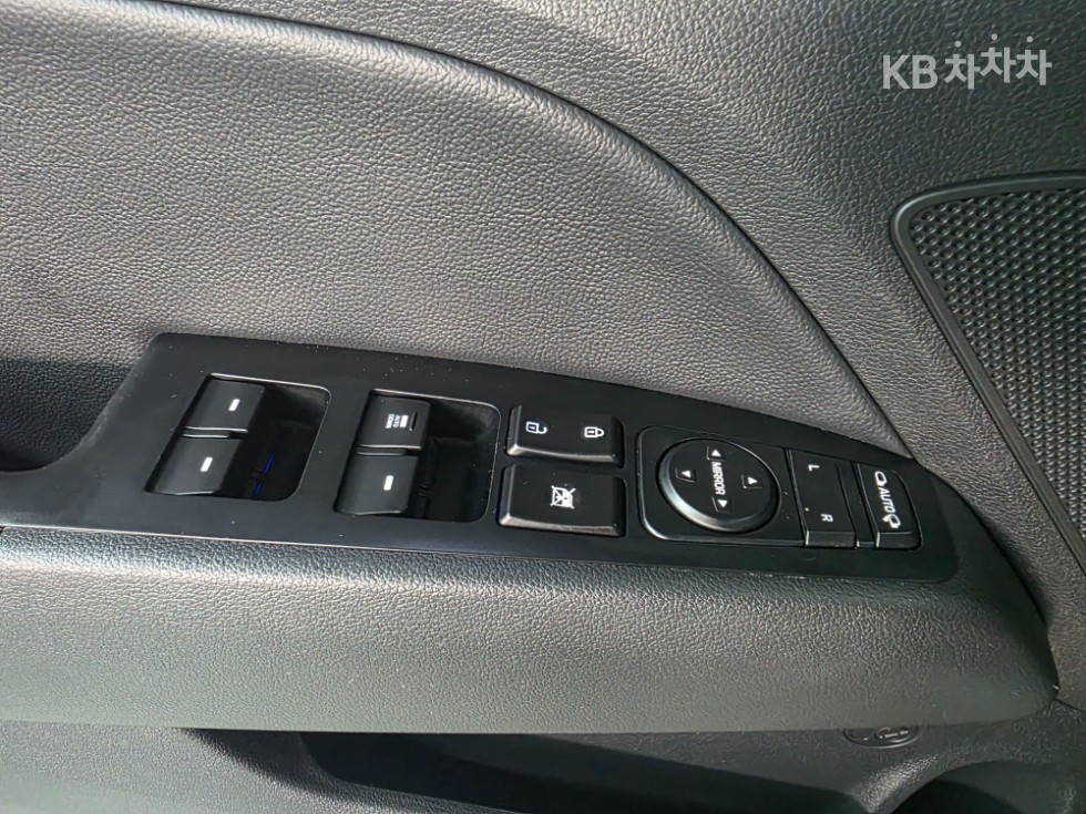 Hyundai Avante — miniaturë 22