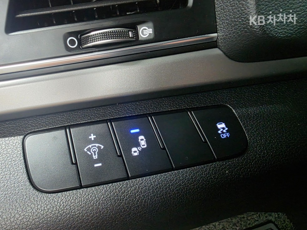 Hyundai Avante — miniaturë 20