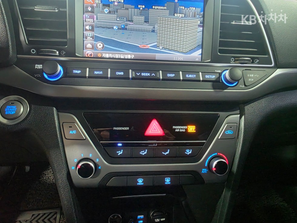 Hyundai Avante — miniaturë 18
