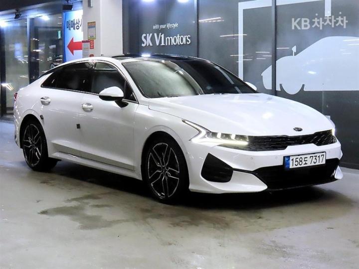 Kia K5 1.6 Turbo Signature — foto 1
