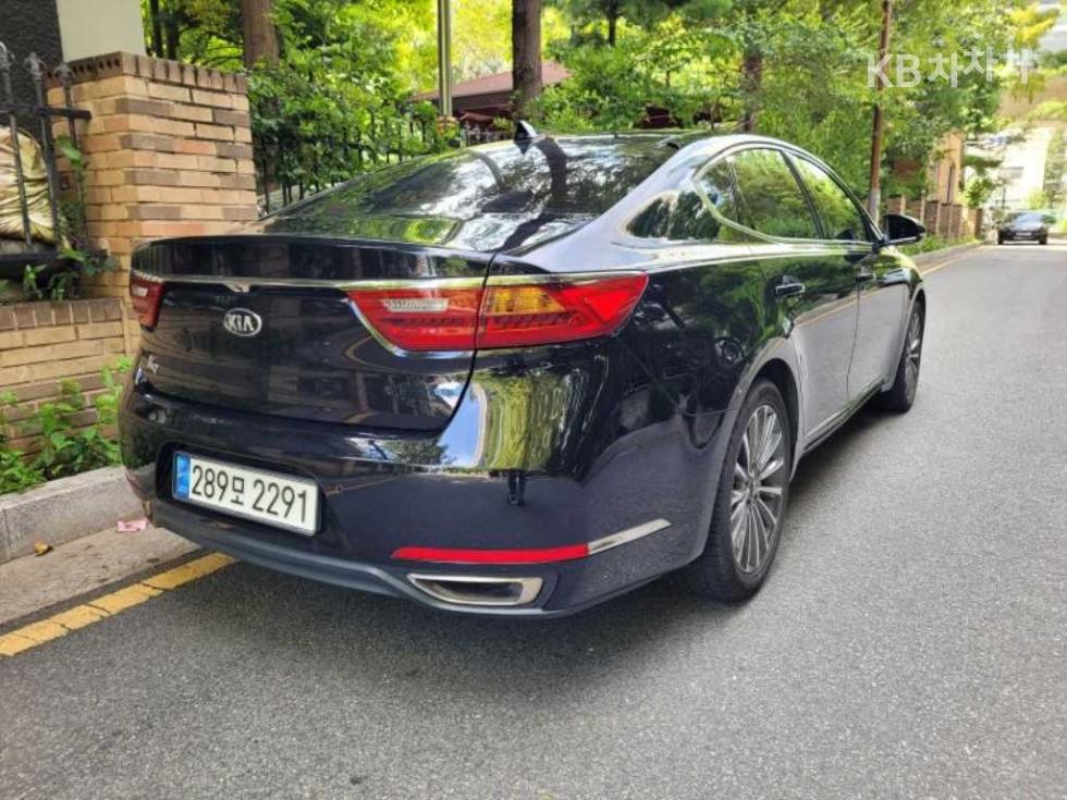 Kia K7 — miniaturë 7