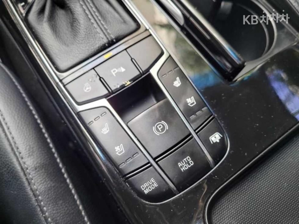 Kia K7 — miniaturë 18