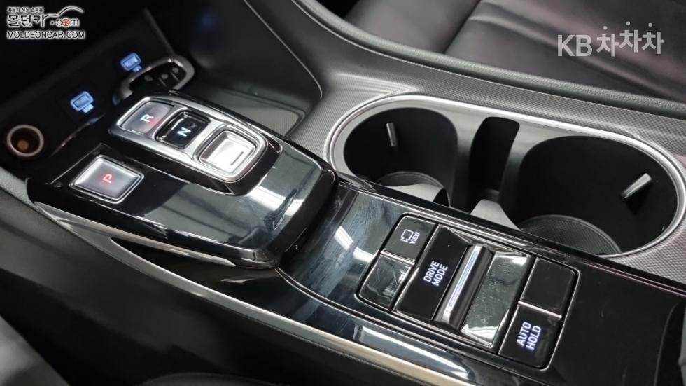 Hyundai Sonata — miniaturë 14