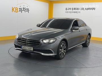 Mercedes-Benz E-klasse E300e 4MATIC Exclusive — foto 1