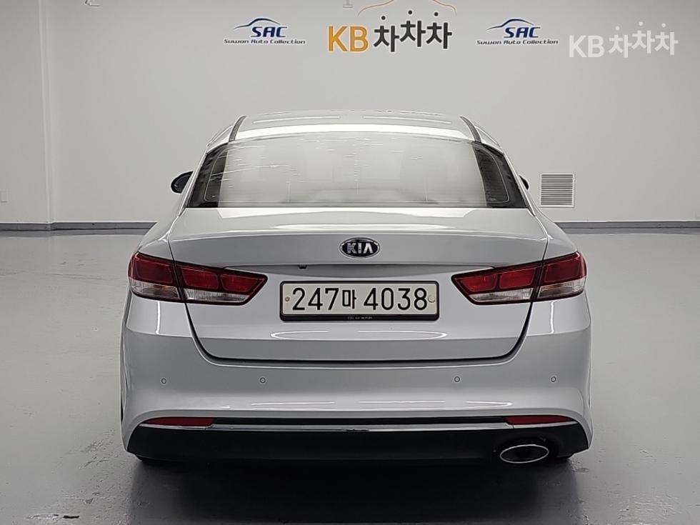 Kia K5 — miniaturë 3