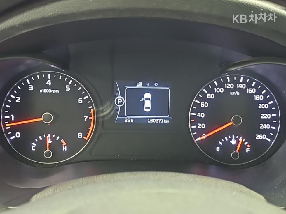 Kia K5 — miniaturë 6